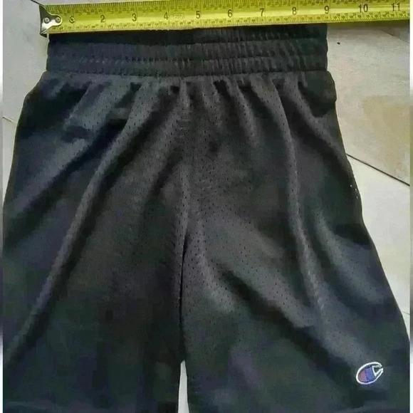Champion Authentic Activewear Boys Mesh Black Shorts Size 5 - Picture 2 of 6